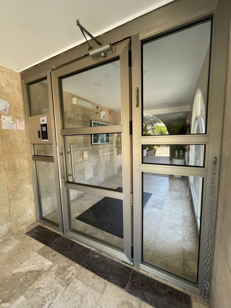 3e8d575f-e3f5-4789-b012-d2ee7eed4653