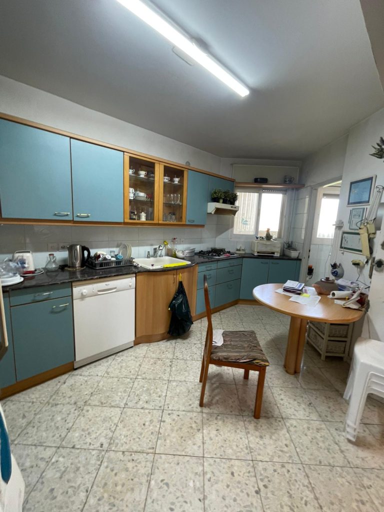 ea8098f1-4c7d-4bac-b342-ccc462cd000c