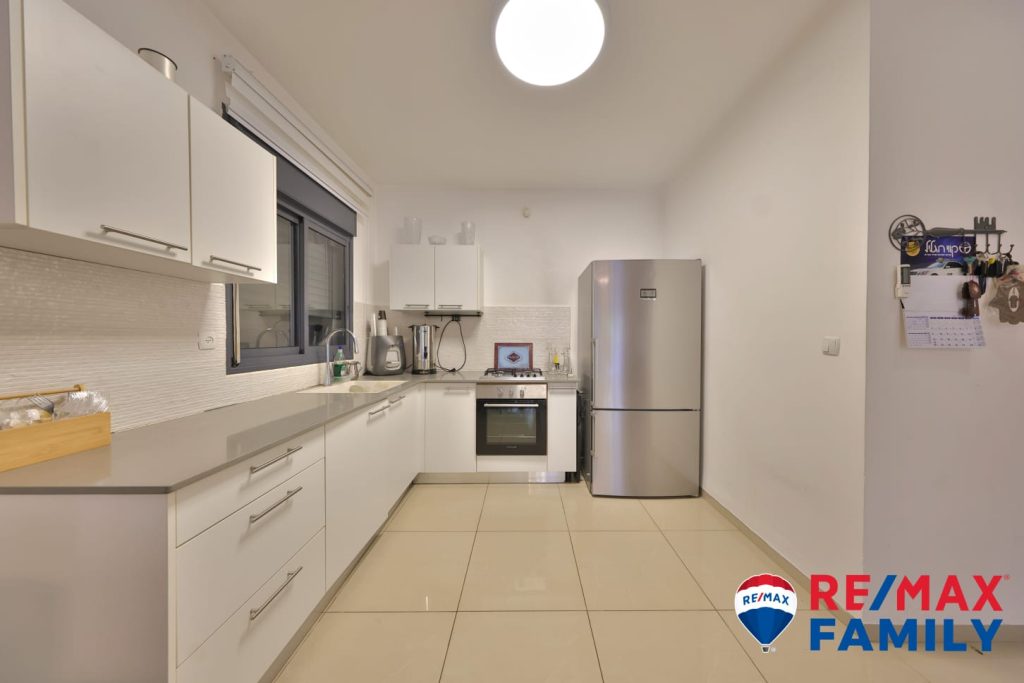 8c256643-aa4d-495c-9d6a-b9f95883ac25