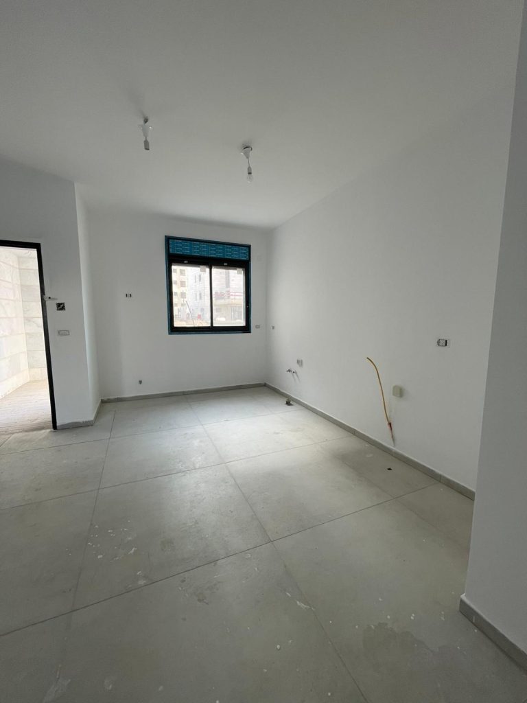 75ae242f-90ad-4ea4-a5dd-1e5be8986440