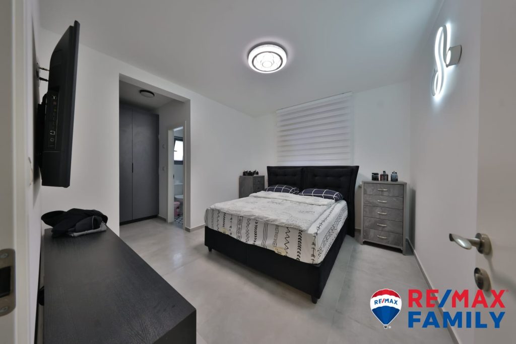 895f0ce4-fbdb-4960-a773-68cf3b46c610